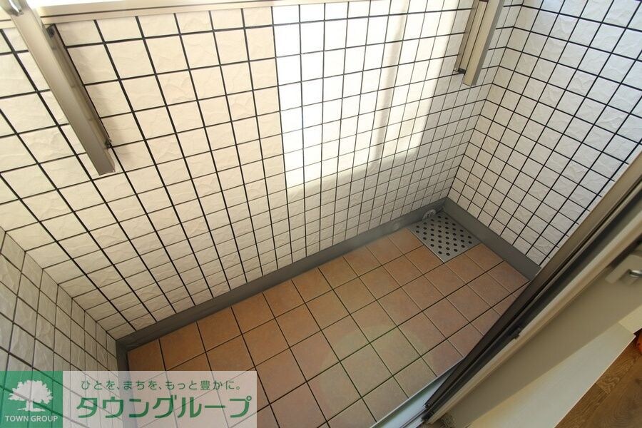 物件内観写真19　(エントランス)