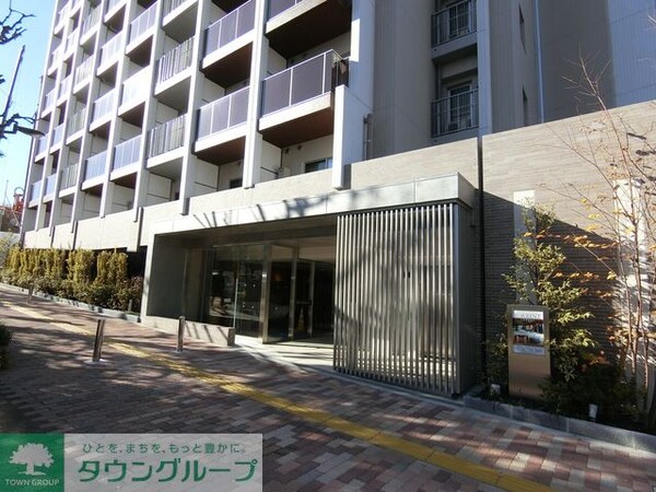 エントランス(2021年12月撮影)