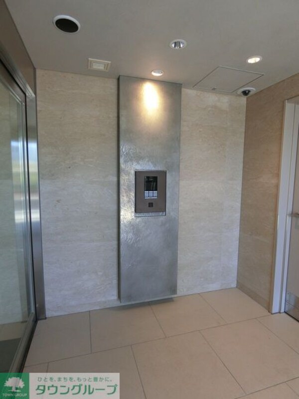 エントランス(2021年12月撮影)