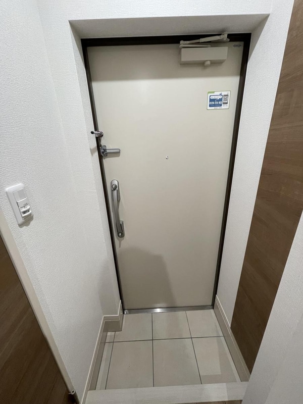 玄関(設備)