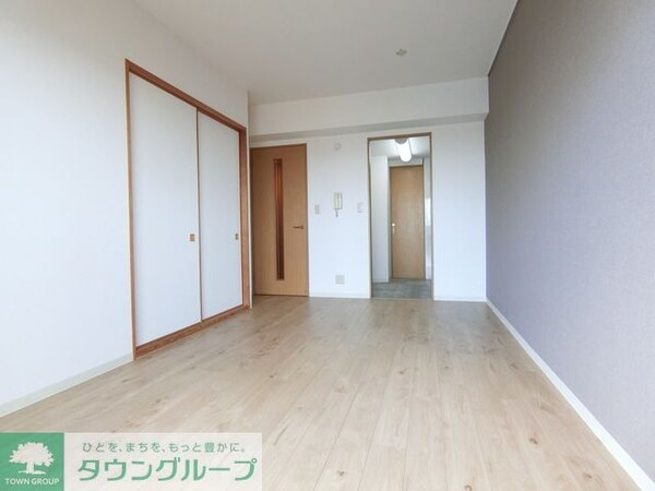 リビング・居室(F'タイプ2020年8月撮影 同タイプB409号室の写真で…)