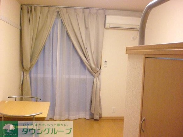 リビング・居室(テーブルは折りたためます。)