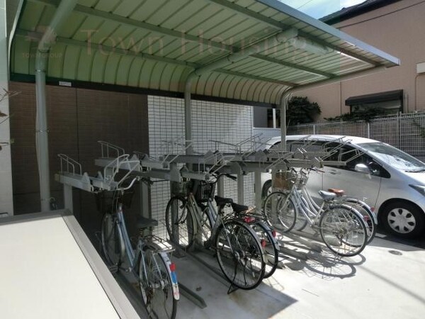 共有部分(自転車置き場)