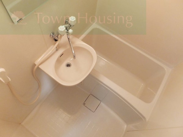 バス／シャワールーム等(トイレと別なのでゆったり気分でバスタイム)