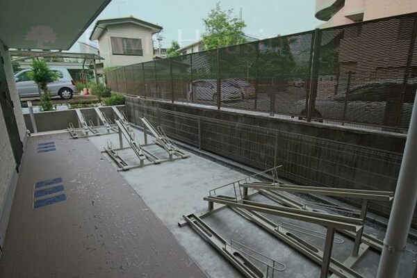 その他(駐輪場)