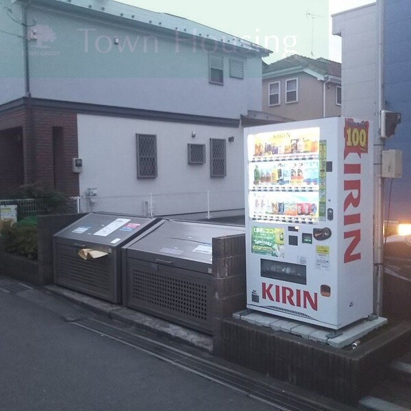 設備(ゴミ集積所)