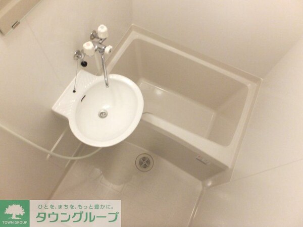 バス／シャワールーム等(浴室換気乾燥機があるので洗濯物も乾かせます)