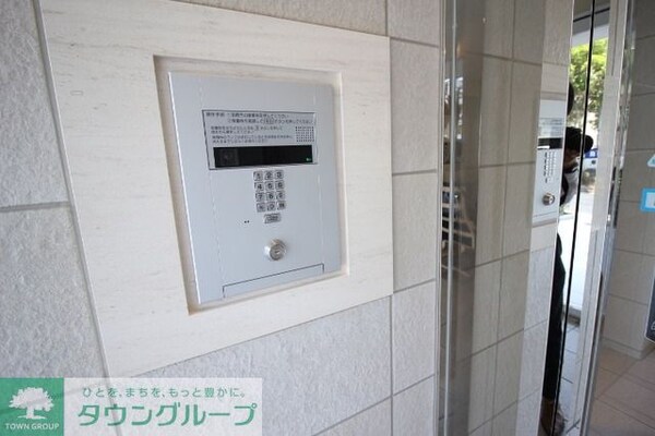 エントランス(安心安全なオートロック)