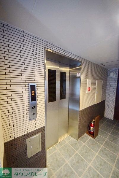 物件内観写真17　(エントランス)