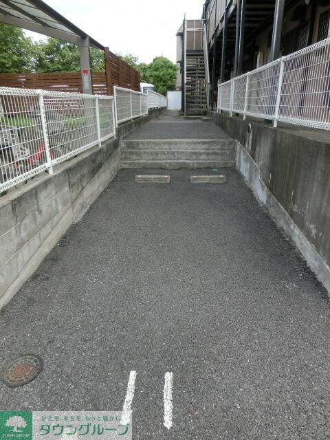 物件内観写真14　(駐車場)