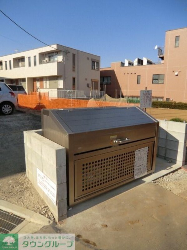 外観(敷地内のゴミステーションです。)