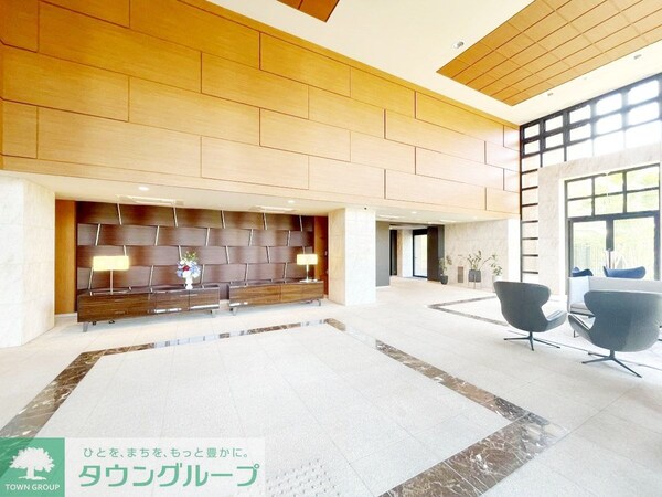 ロビー(部屋探しは株式会社　タウンハウジング　までお気軽にお問合せ…)