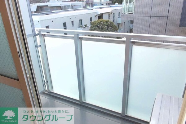 バルコニー(仕様・設備は現況と異なる場合がございます)