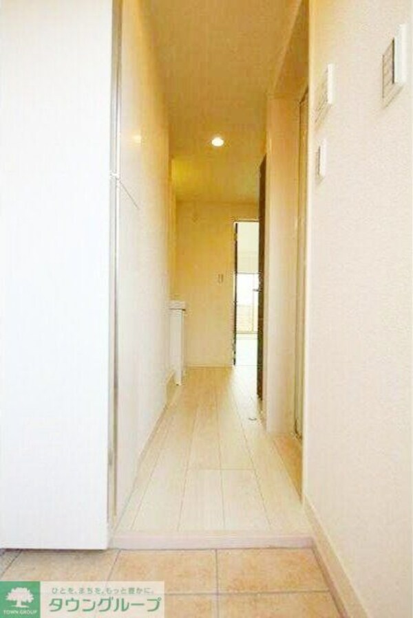 玄関(お部屋探しは株式会社　タウンハウジング　までお気軽にお問合…)