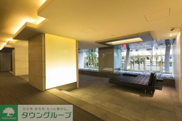 玄関(部屋探しは株式会社　タウンハウジング　までお気軽にお問合せ…)