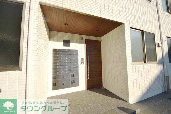 エントランス(★お問い合わせはタウンハウジング千歳烏山店へ★)