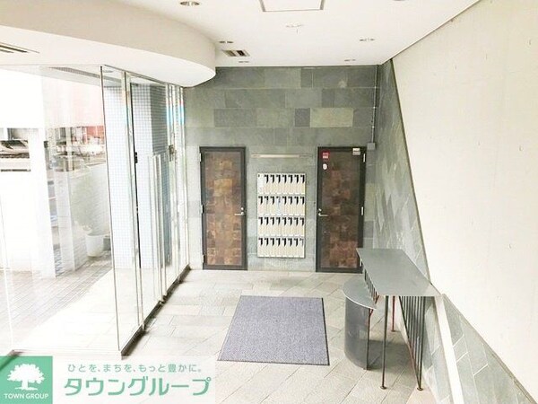 ロビー(部屋探しは株式会社　タウンハウジング　までお気軽にお問合せ…)