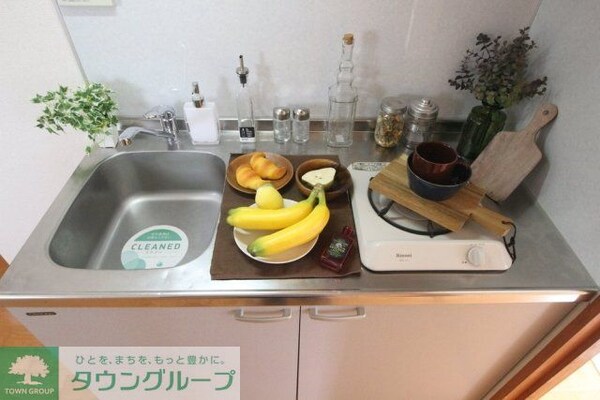キッチン(家具・小物はイメージです)