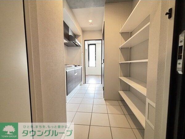 玄関(お部屋探しは株式会社　タウンハウジング　までお気軽にお問合…)