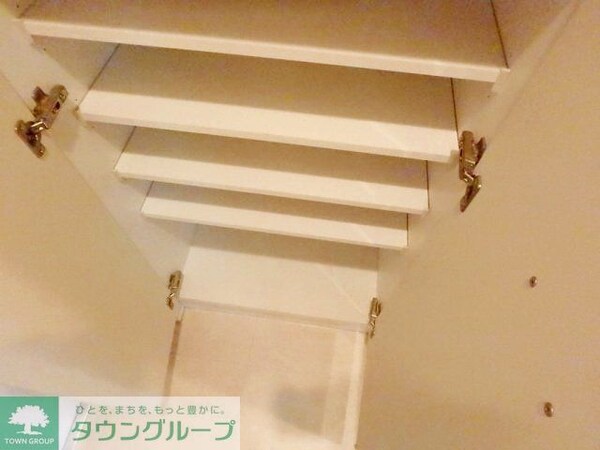 収納(靴入)