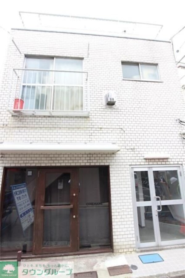 エントランス(部屋探しは株式会社　タウンハウジング　までお気軽にお問合せ…)