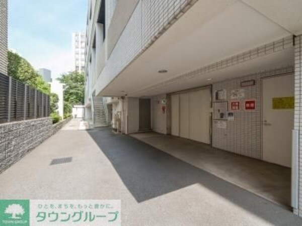 駐車場(部屋探しは株式会社　タウンハウジング　までお気軽にお問合せ…)