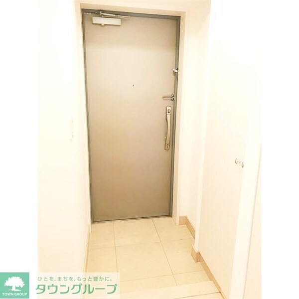 玄関(同タイプ・別部屋画像)