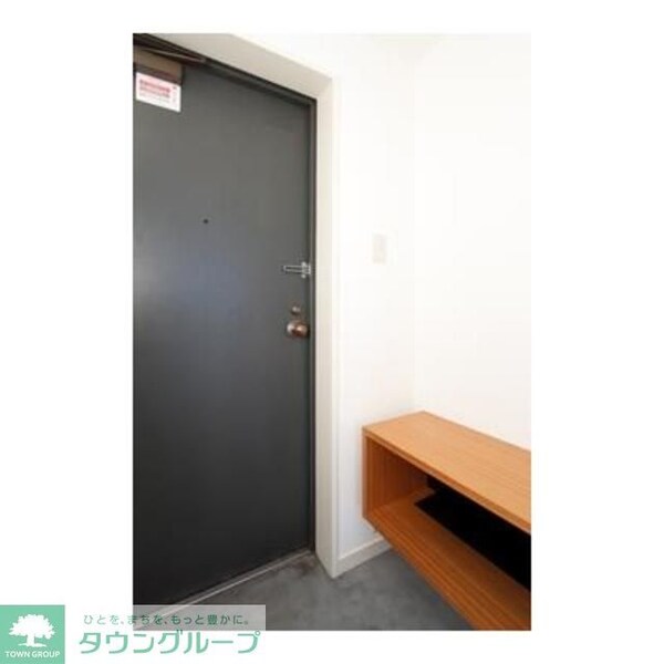 玄関(※写真は同タイプ住戸です。)