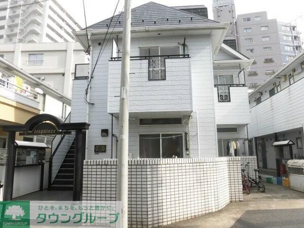 エントランス(部屋探しは株式会社　タウンハウジング　までお気軽にお問合せ…)