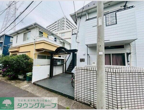 エントランス(部屋探しは株式会社　タウンハウジング　までお気軽にお問合せ…)
