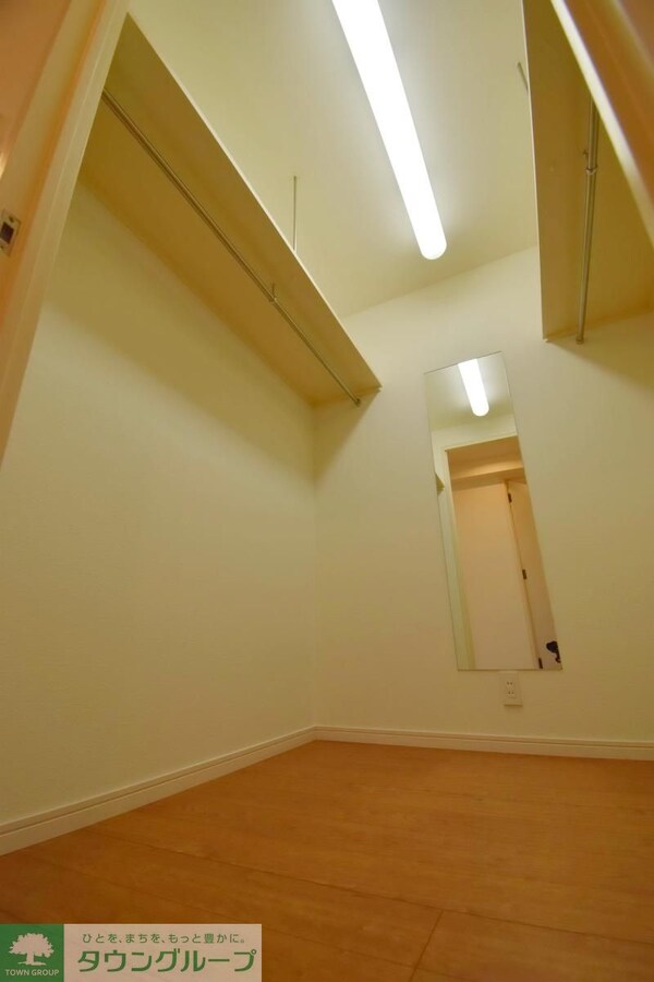 収納(★北側の部屋にもバルコニーがあります★)
