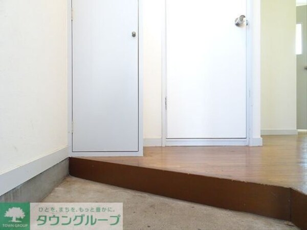 玄関(お部屋探しは株式会社　タウンハウジング　までお気軽にお問合…)