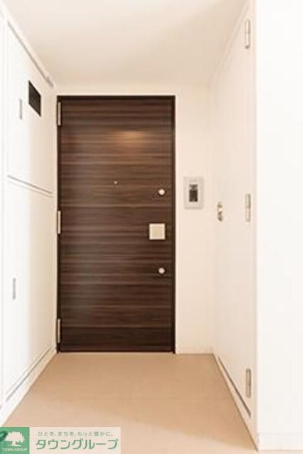 玄関(※写真は同タイプ住戸です。)