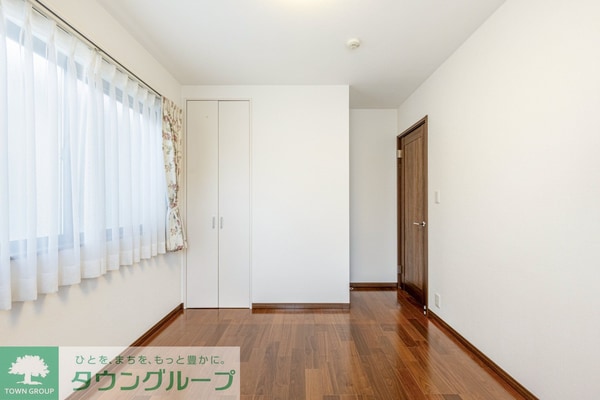 リビング・居室(洋室（約5.4帖）)