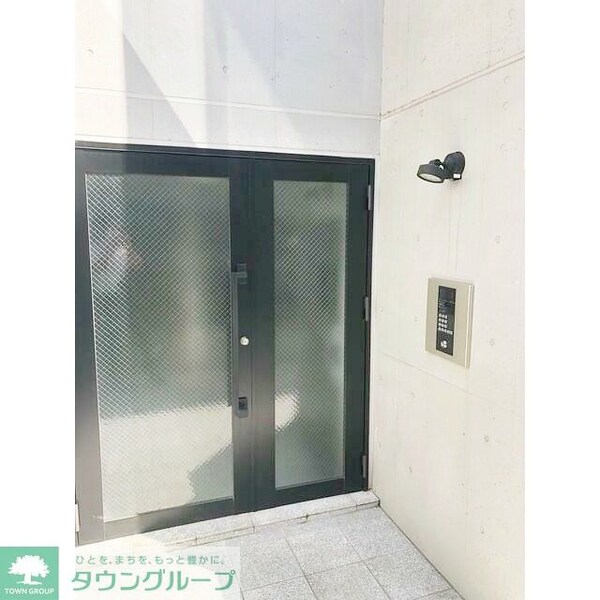 エントランス(部屋探しは株式会社　タウンハウジング　までお気軽にお問合せ…)