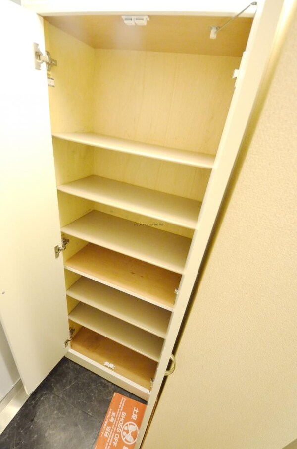 収納(玄関)