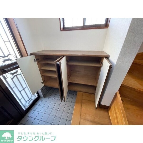 玄関(収納)