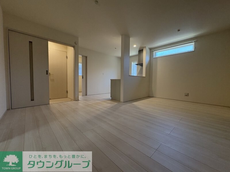 物件内観写真16　(リビング/居室)