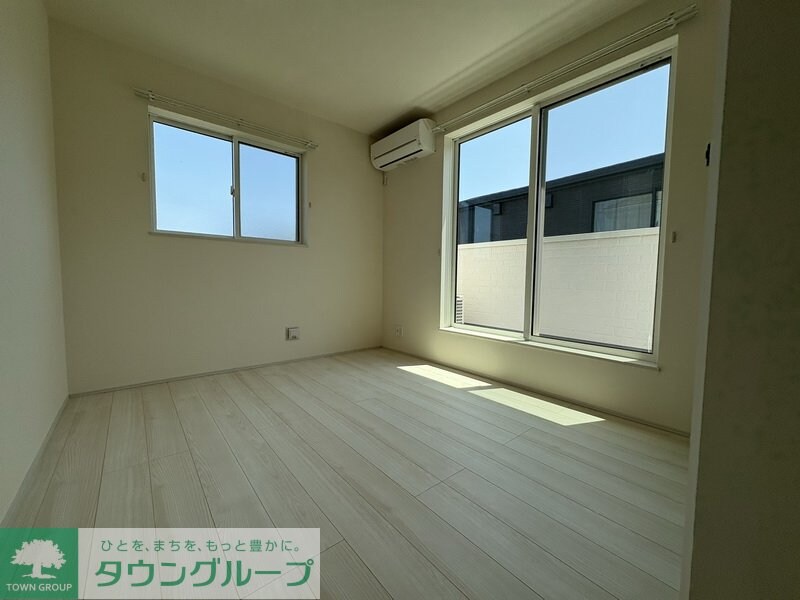 物件内観写真23　(リビング/居室)