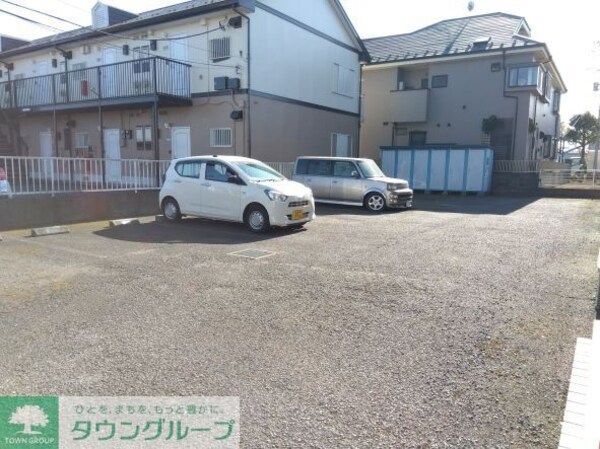 駐車場(駐車場)