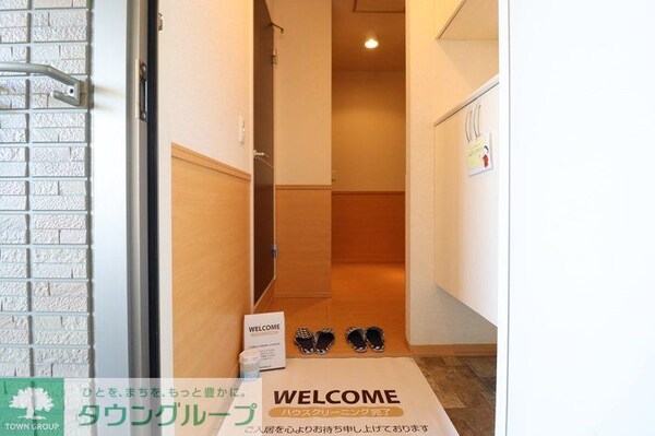 玄関(※別号室参考写真です)