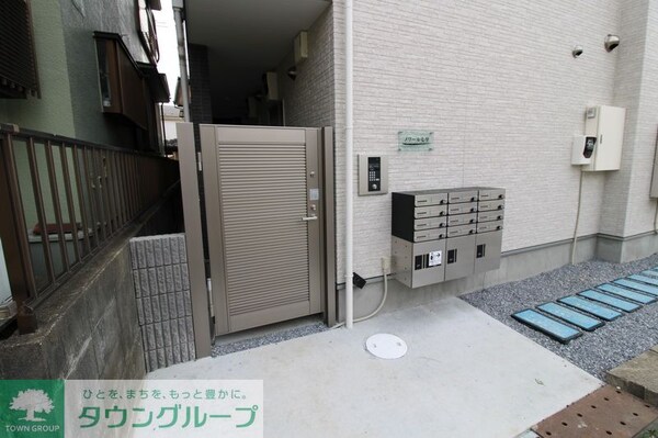 エントランス(バルコニー)