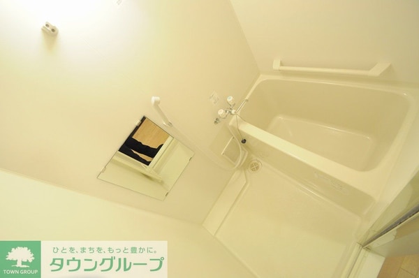 バス／シャワールーム等(同タイプの部屋の写真です)