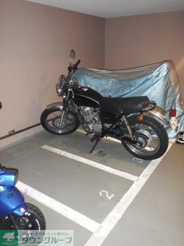 共有部分(★★敷津地内、バイク置場★★)