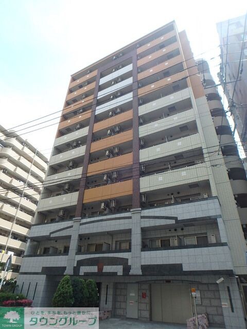 物件外観写真1　(綺麗な分譲仕様の外観)