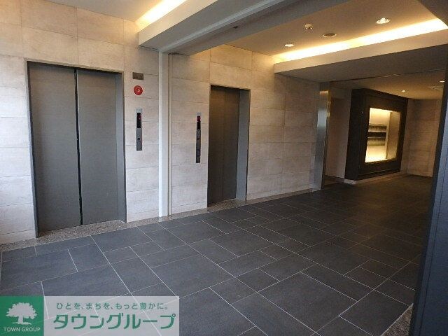 物件内観写真7　(1Ｆエレベーターホールです)