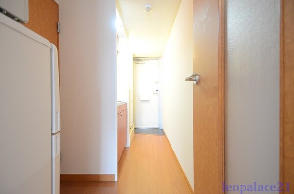 その他(同タイプの部屋の写真です)