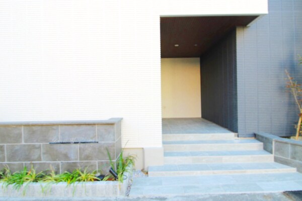 エントランス(★由比ヶ浜徒歩5分★)