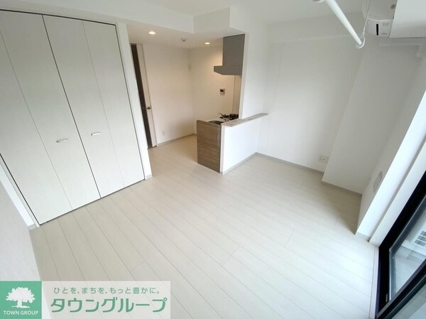 リビング・居室(★★白基調の明るい室内です★★)