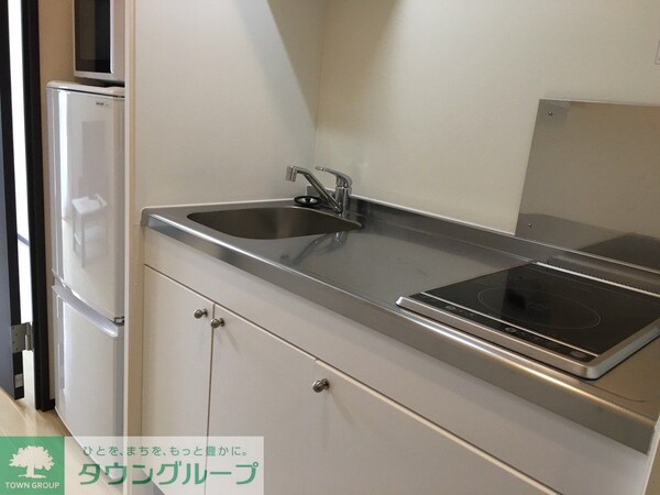 キッチン(同タイプの別物件の為実際とは異なります。)